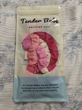 Tender Babe NWT Pink Multi Pacifier Clip Set